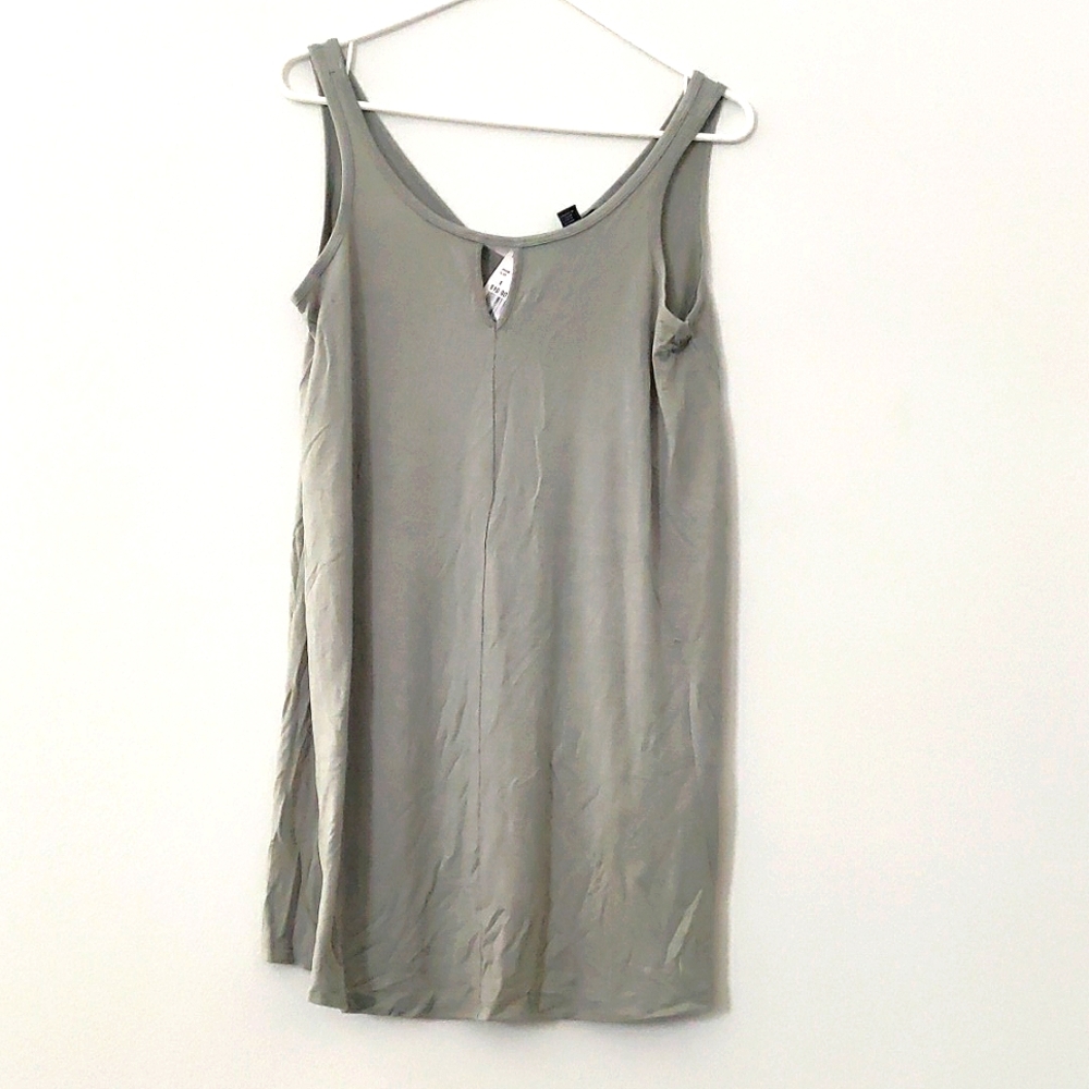 Olive vneck flowy dress small